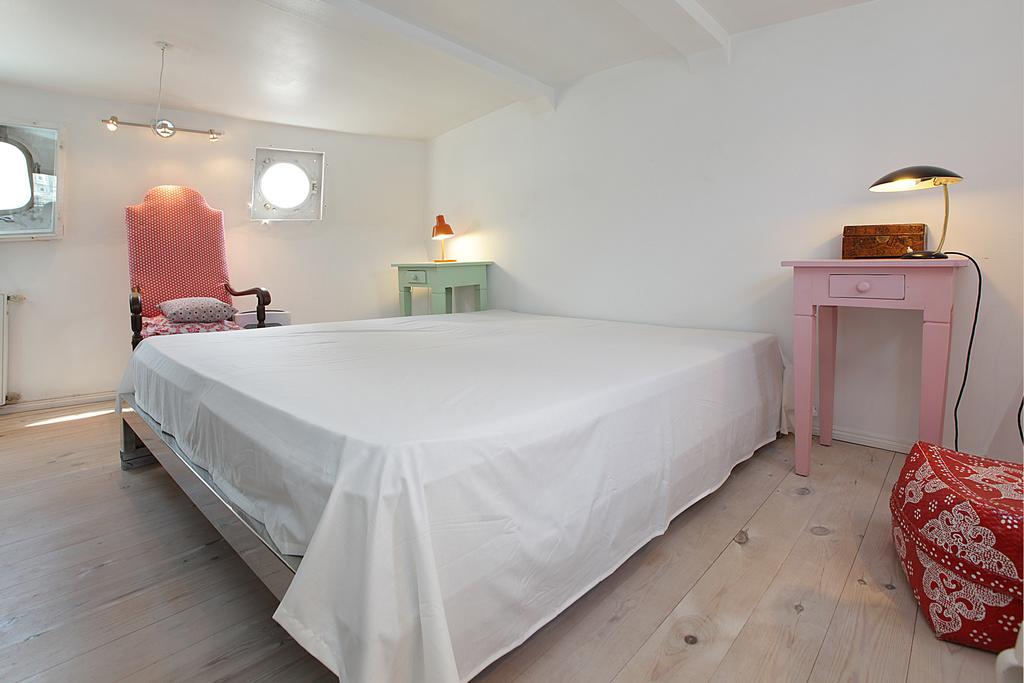 Copenhagen Houseboat Hotel Luaran gambar