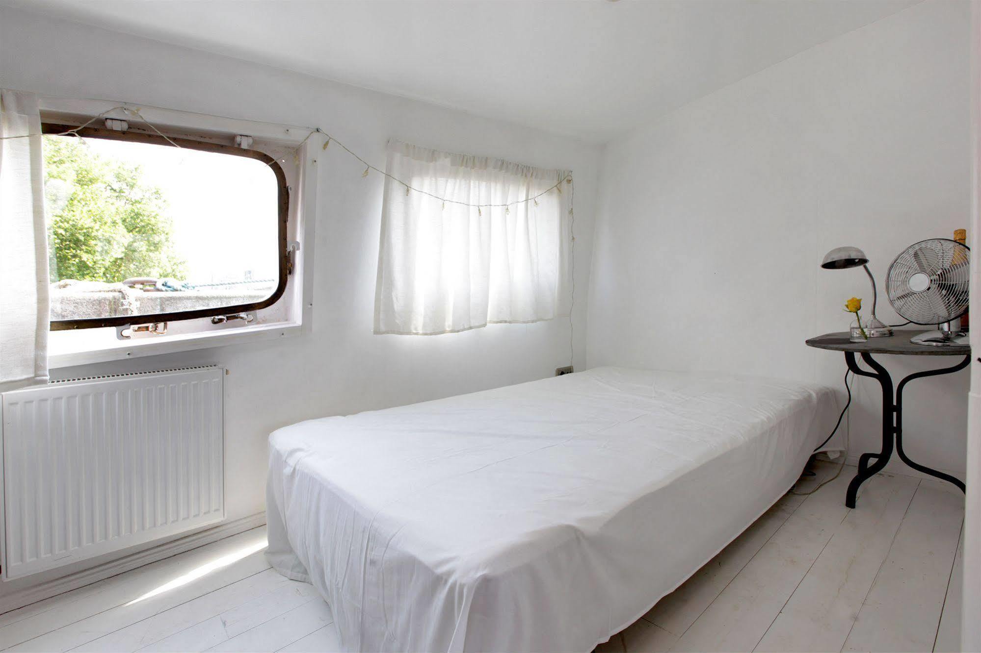 Copenhagen Houseboat Hotel Luaran gambar