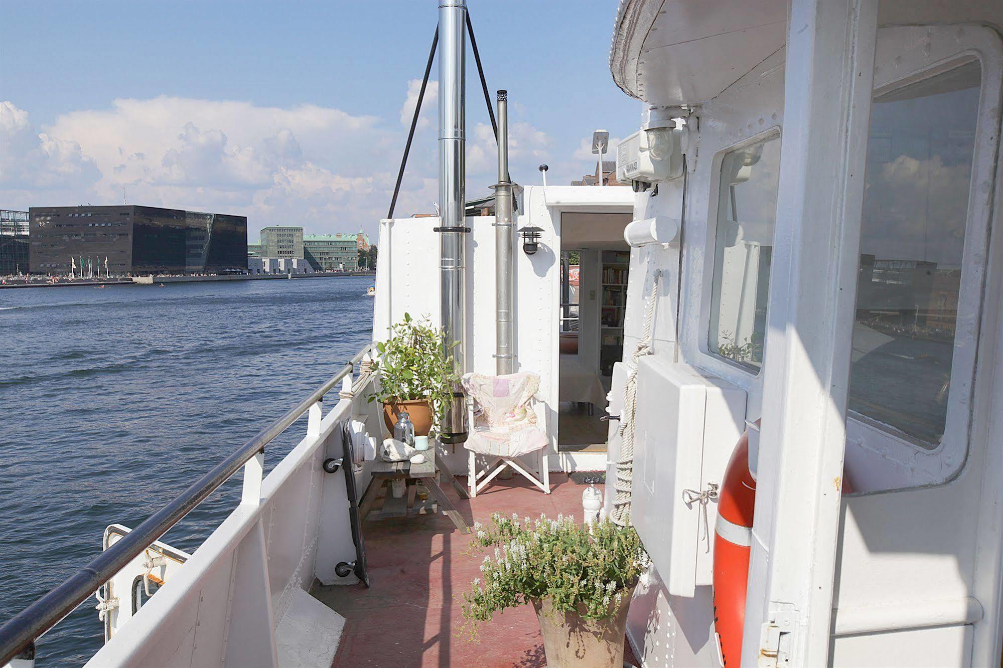 Copenhagen Houseboat Hotel Luaran gambar